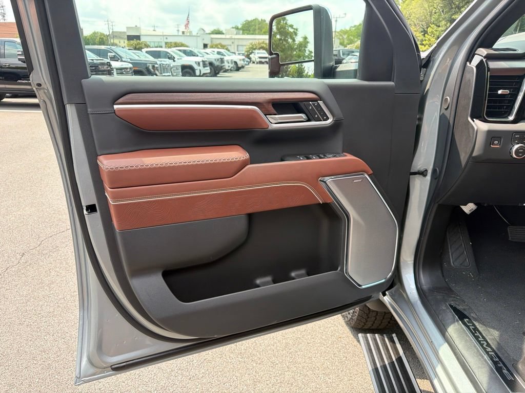 New 2026 GMC Sierra 2500 Denali Ultimate AWD/4WD image 10