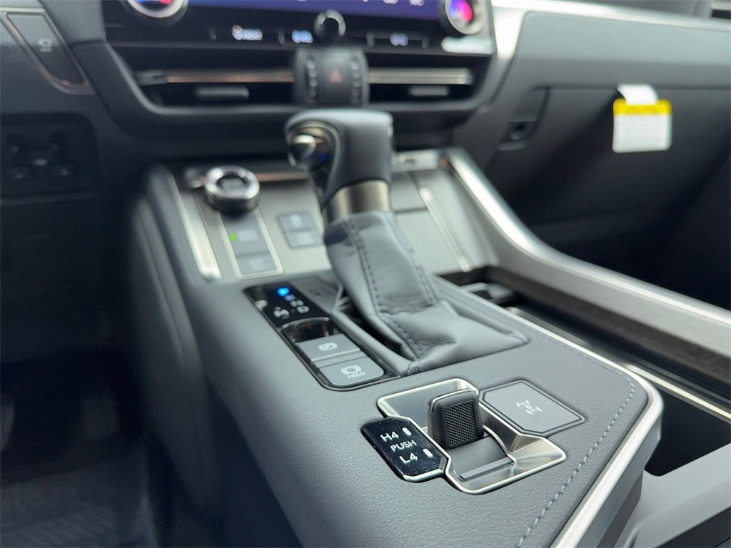 Used 2026 Lexus GX 550 image 41