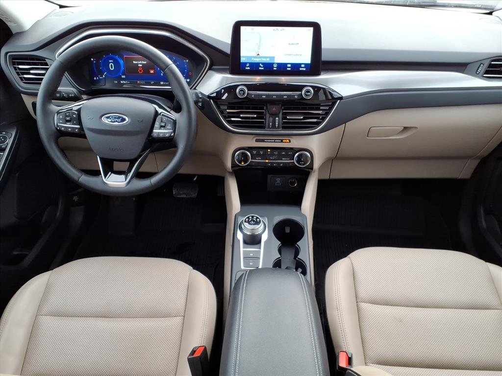 Certified 2022 Ford Escape Titanium w/ Class II Trailer Tow Package image 16