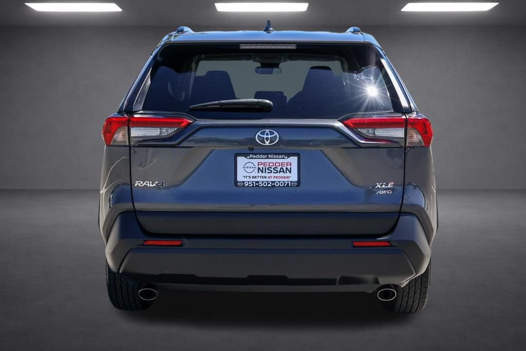 Used 2024 Toyota RAV4 XLE AWD/4WD image 5