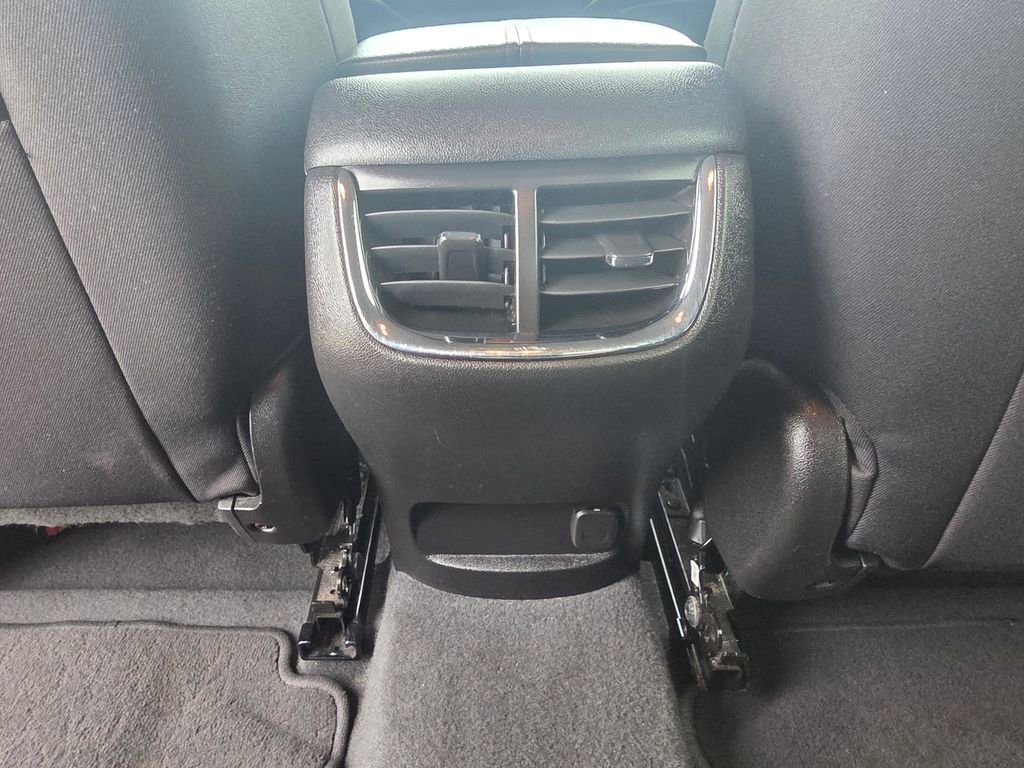 Used 2022 Chevrolet Malibu LT image 24