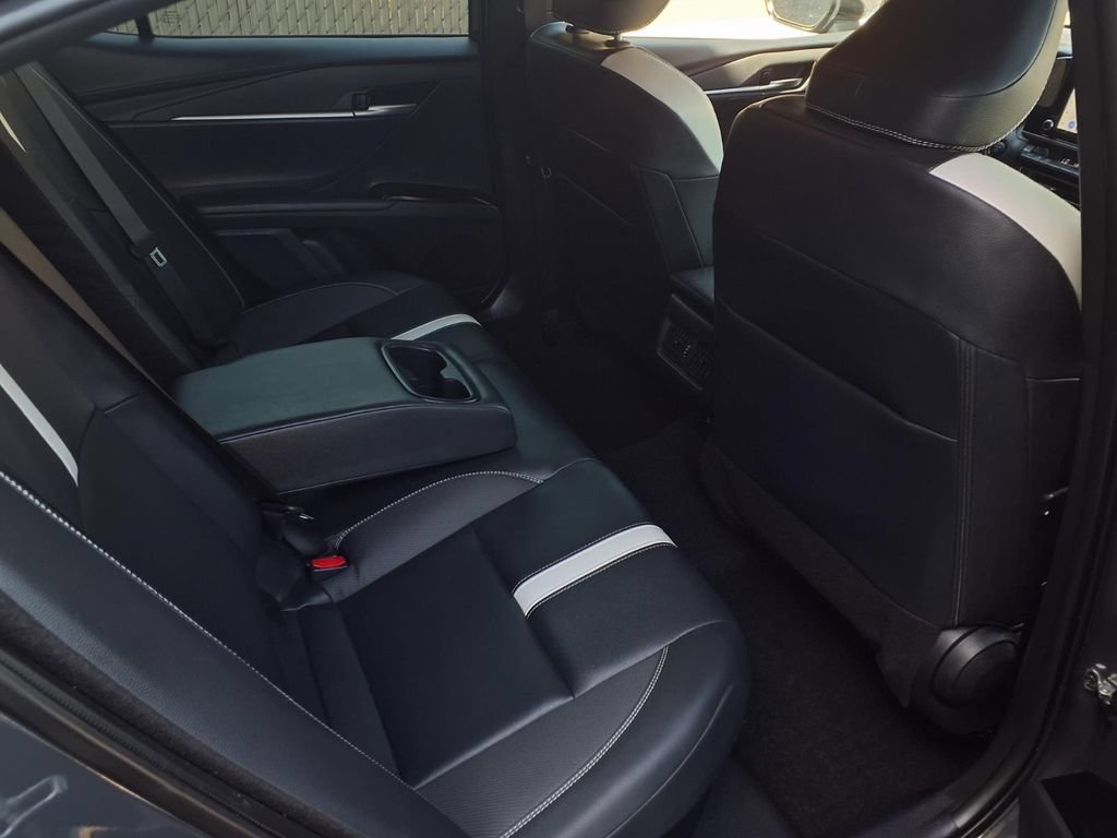 Used 2025 Toyota Camry SE FWD image 21