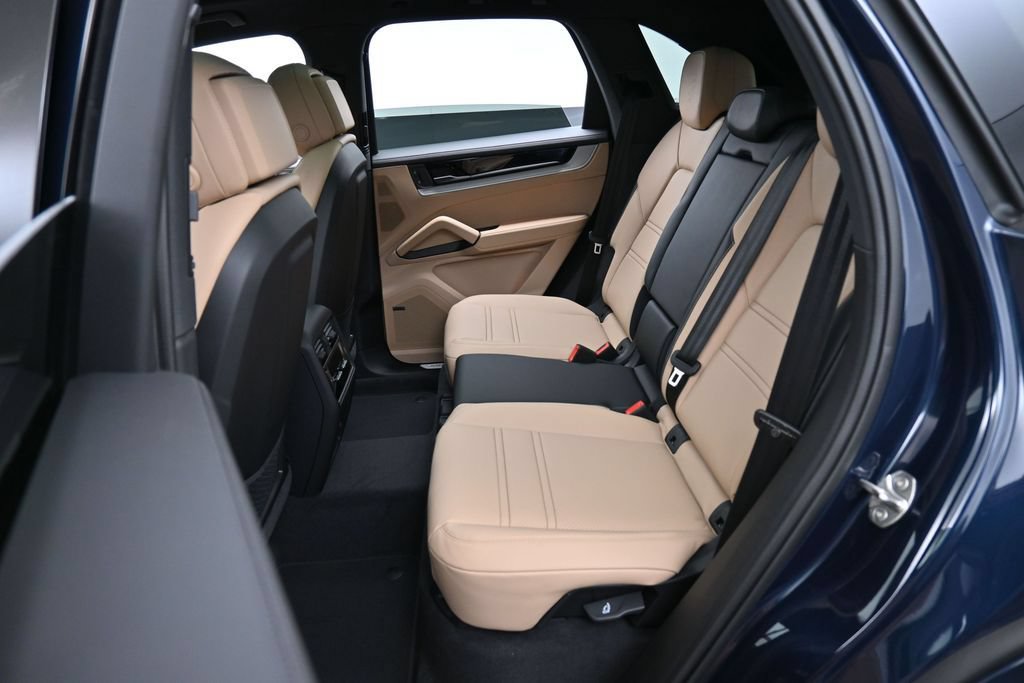New 2026 Porsche Cayenne S AWD/4WD image 24