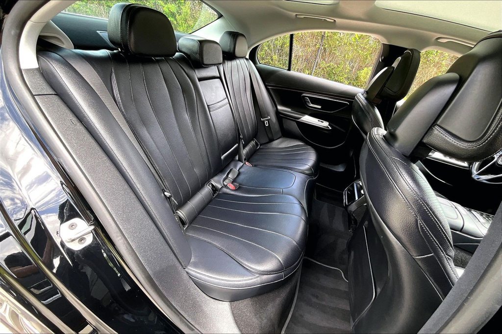 Used 2025 Mercedes-Benz E 350 Sedan image 37
