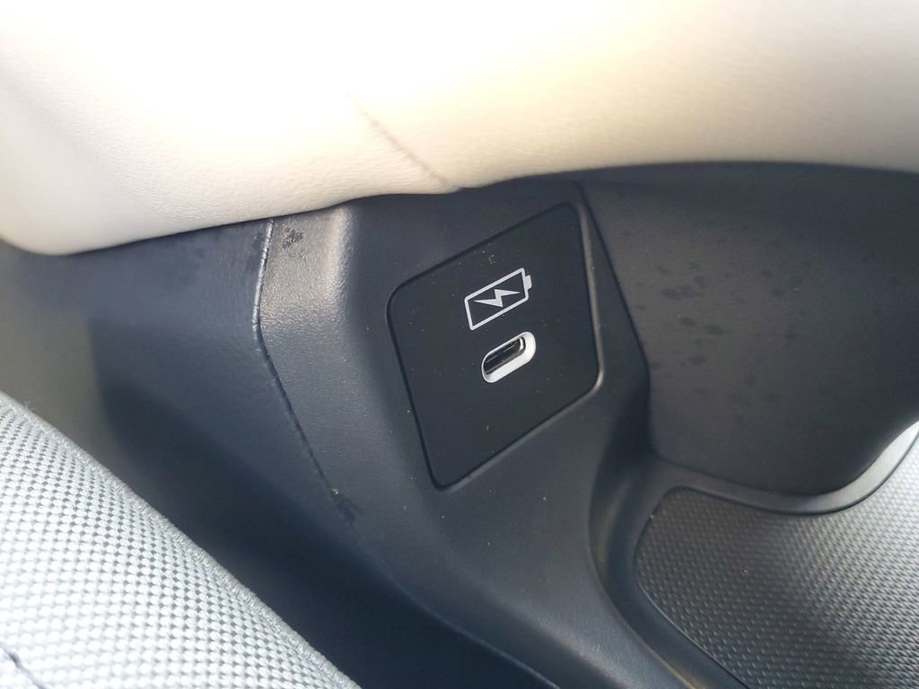 Certified 2026 Honda HR-V LX image 33