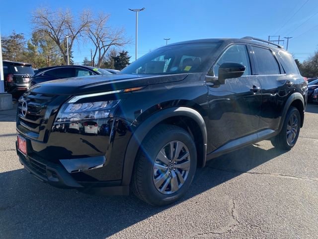 New 2025 Nissan Pathfinder SV