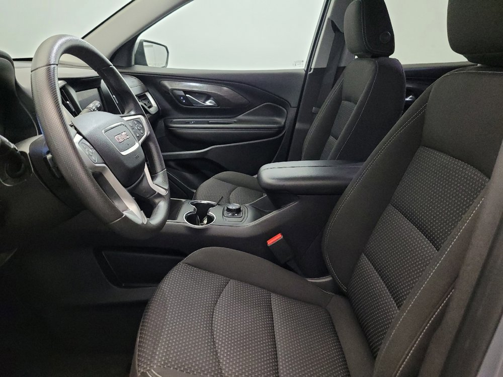Used 2024 GMC Terrain SLE image 17