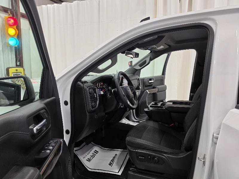 Used 2022 Chevrolet Silverado 1500 RST AWD/4WD image 16