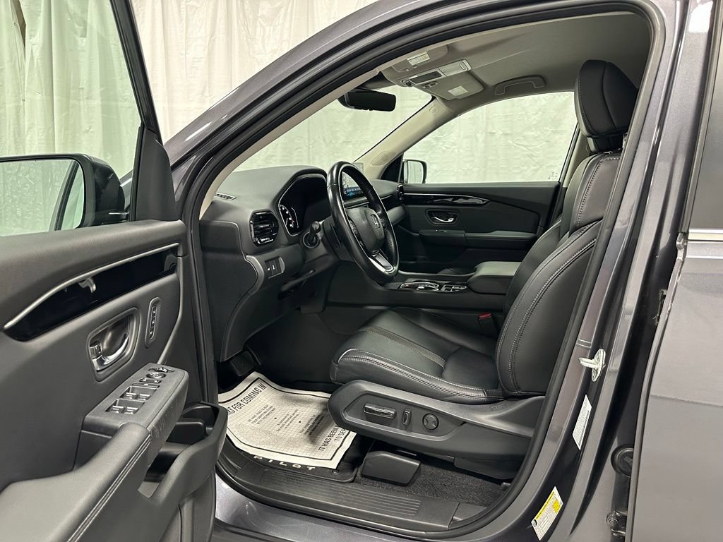 Used 2023 Honda Pilot EX-L image 10