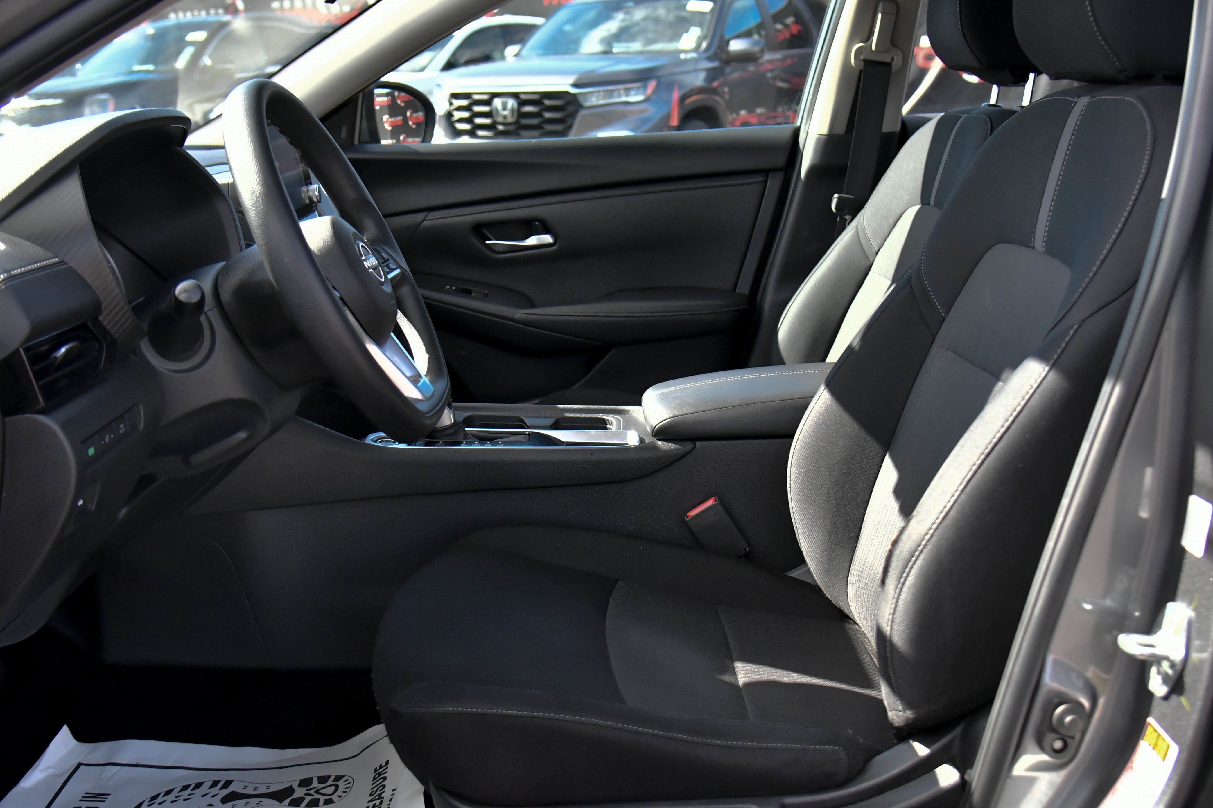 Used 2024 Nissan Sentra SV FWD image 16