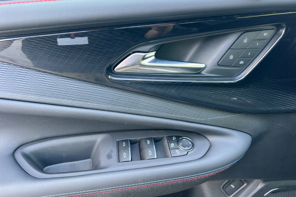 New 2025 Chevrolet Blazer EV RS image 8