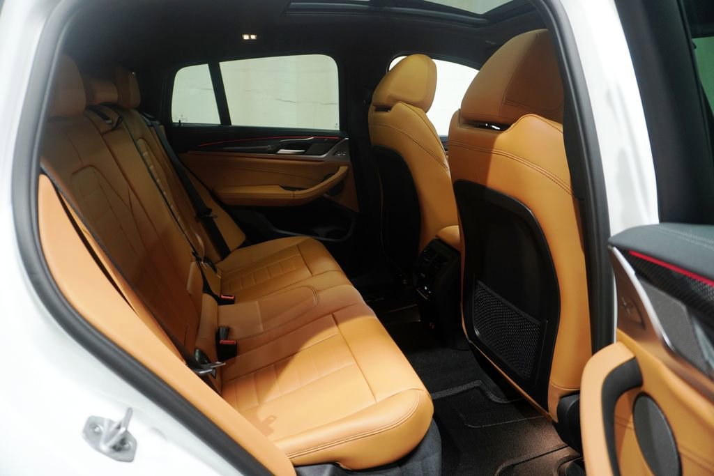 Used 2025 BMW X4 M40i image 15