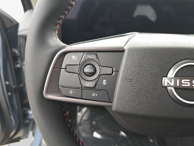 New 2027 Nissan Sentra SR w/ Floor Mat Package FWD image 17
