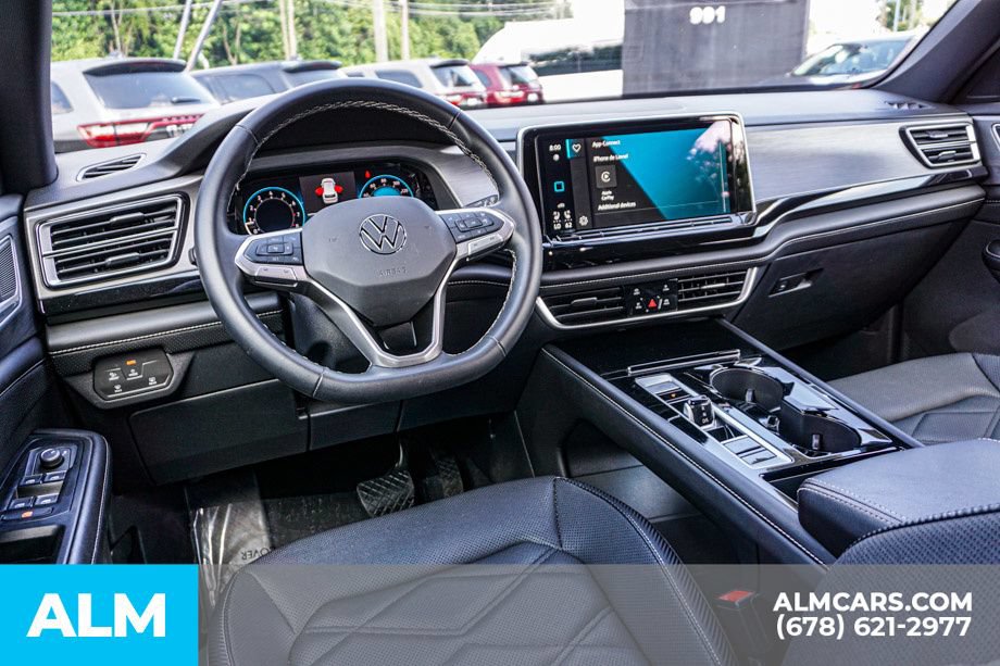 Used 2025 Volkswagen Atlas Cross Sport SE FWD image 26