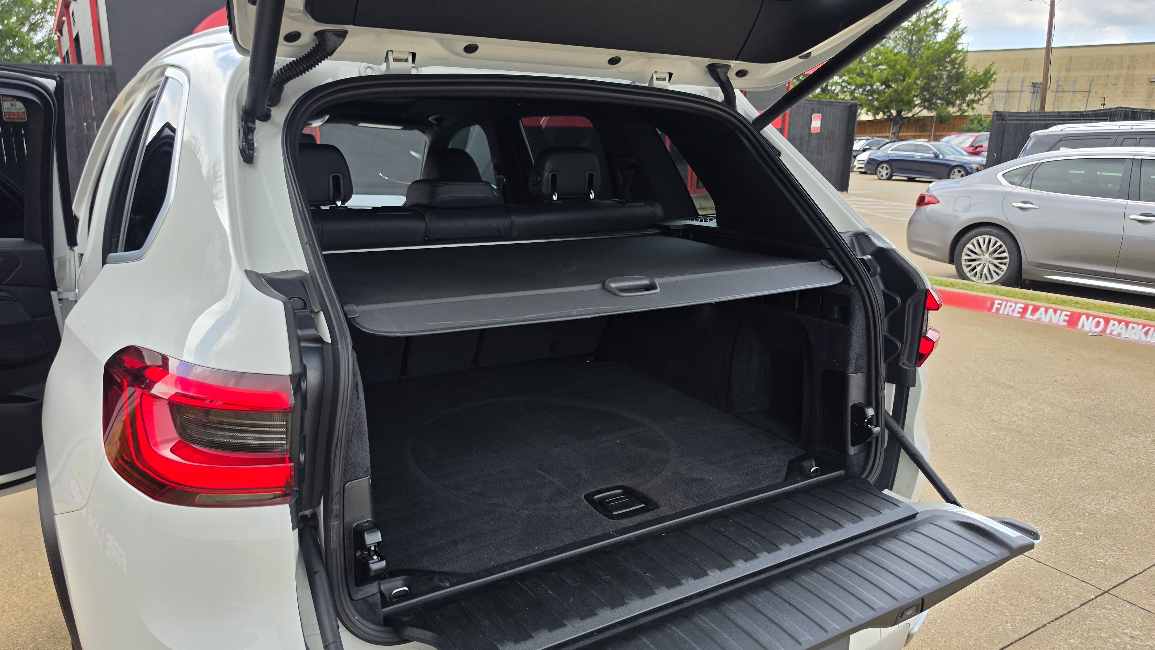 Used 2019 BMW X5 xDrive40i w/ Premium Package 2 AWD/4WD image 19