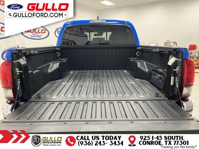 Used 2020 Toyota Tacoma SR5 RWD image 11