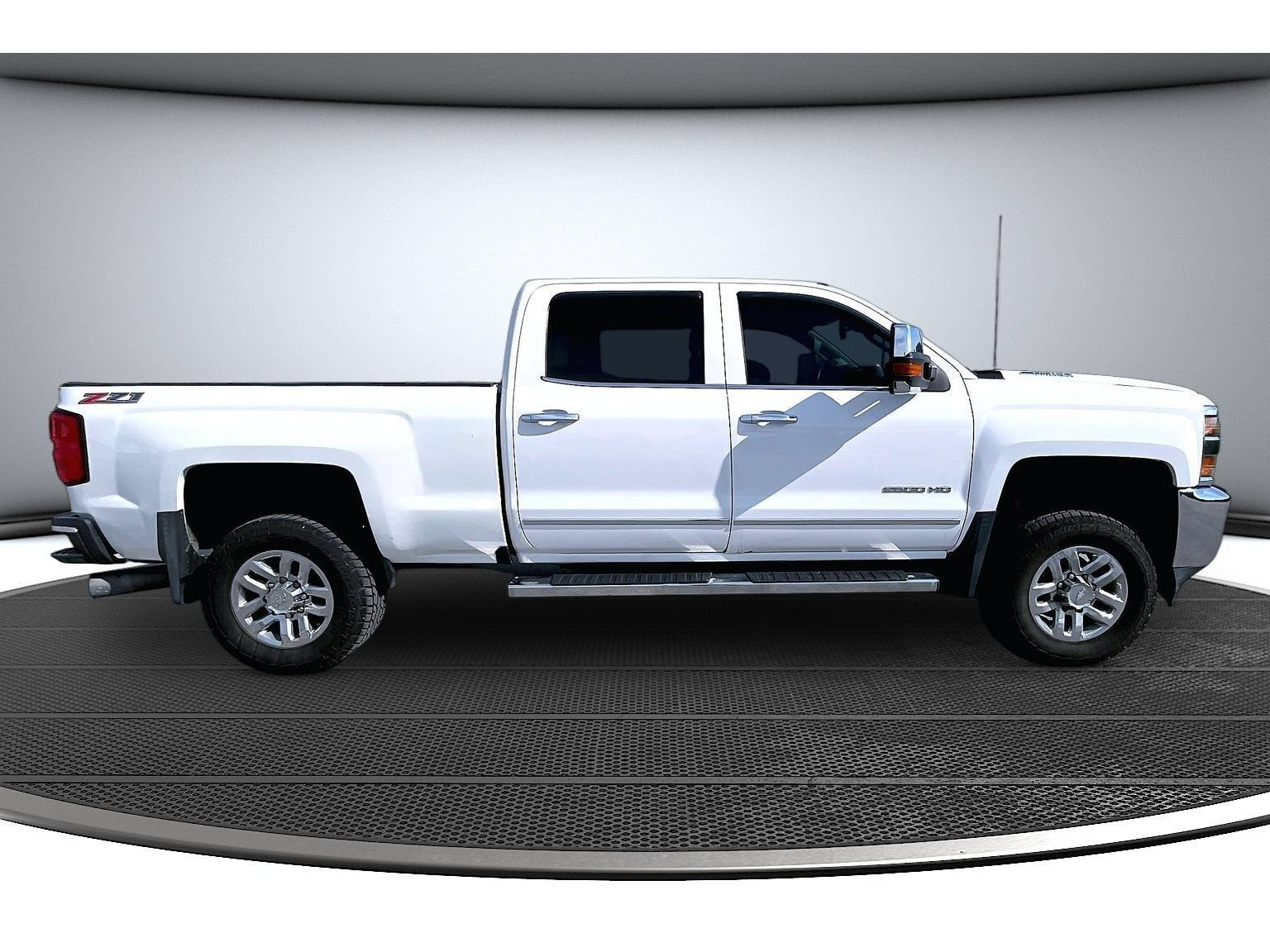 Used 2016 Chevrolet Silverado 2500 LTZ w/ Driver Alert Package AWD/4WD image 15