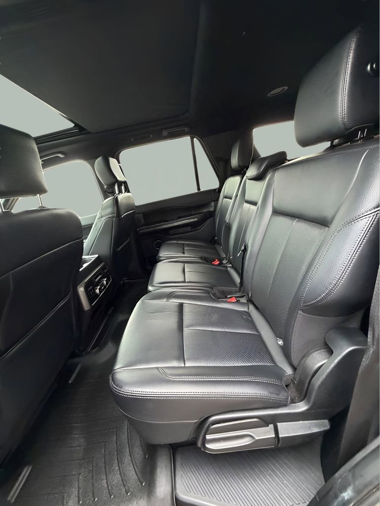 Used 2019 Ford Expedition XLT w/ Equipment Group 202A image 13
