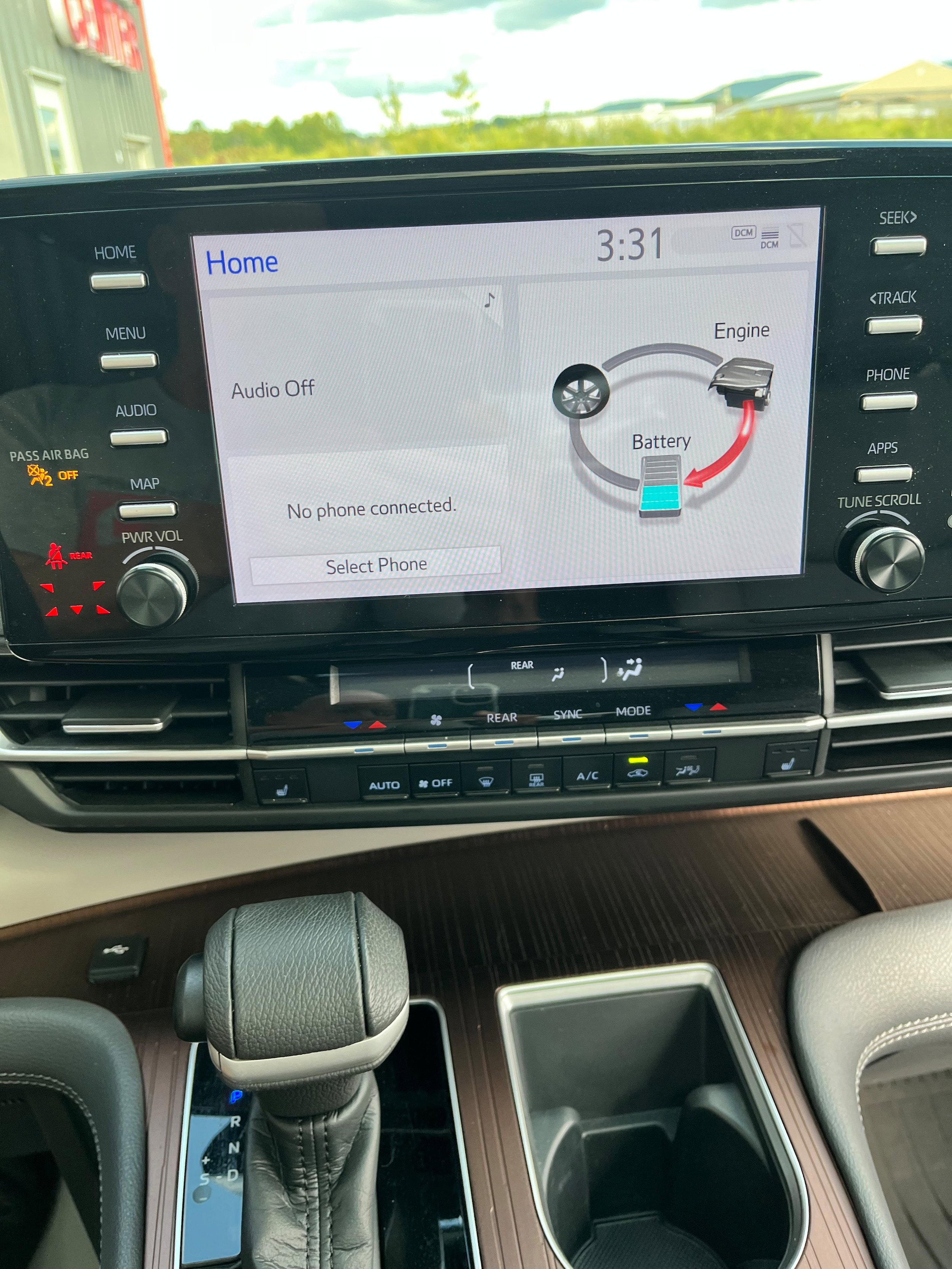 Certified 2022 Toyota Sienna XLE AWD/4WD image 12