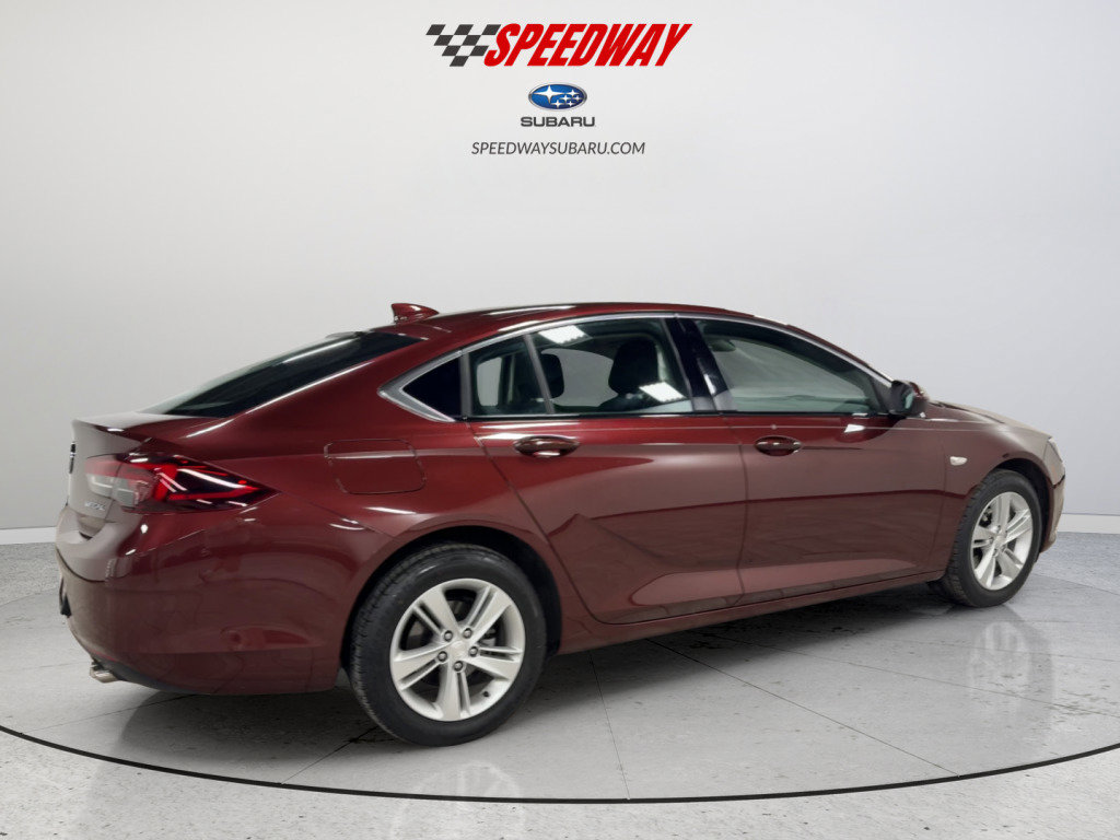 Used 2018 Buick Regal Preferred image 11