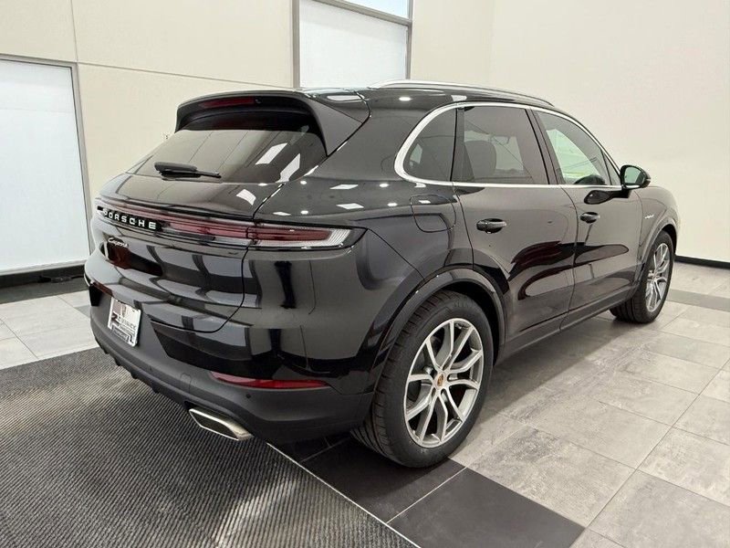 New 2026 Porsche Cayenne E-Hybrid AWD/4WD image 7