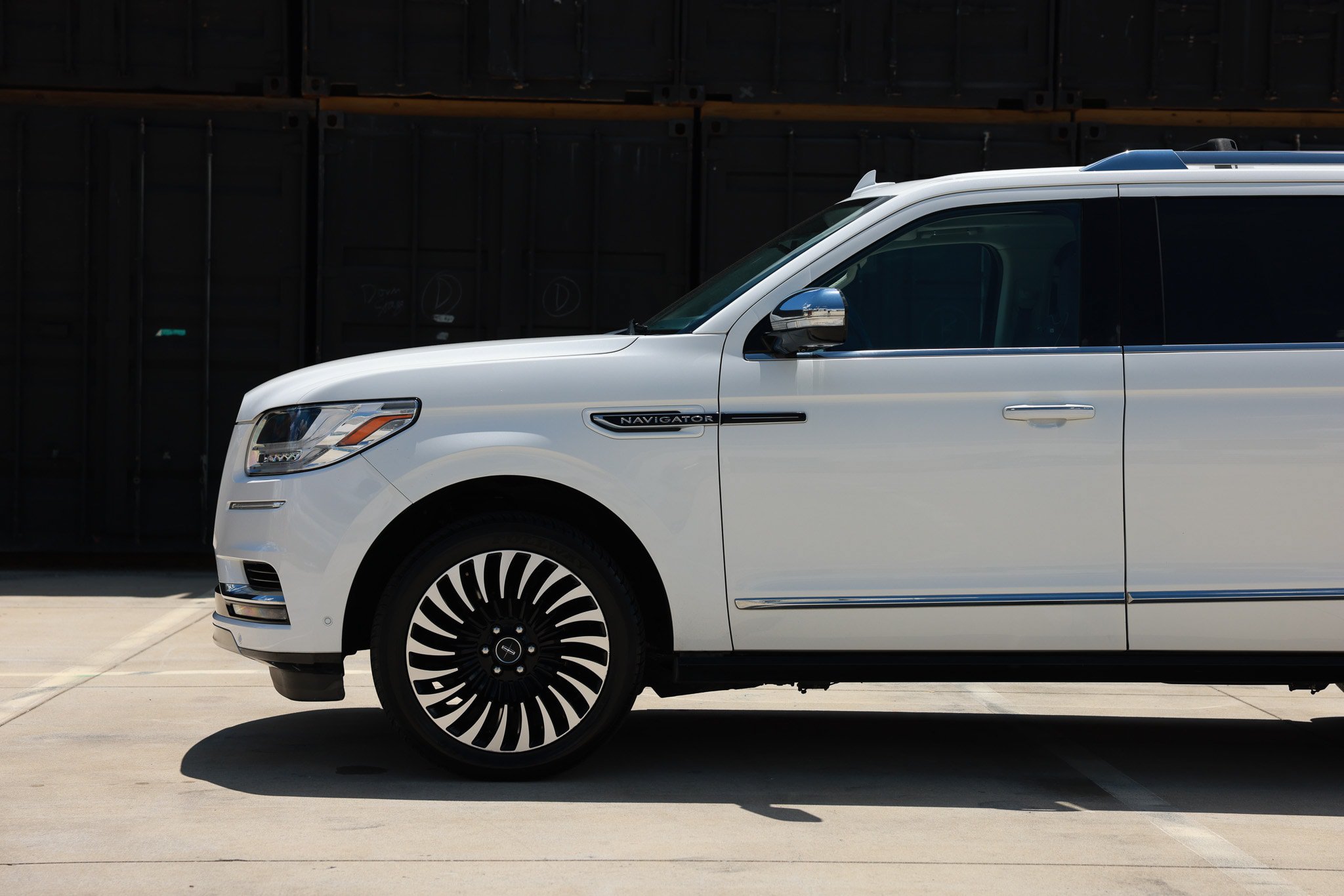 Used 2020 Lincoln Navigator L Black Label w/ Cargo Convenience Package AWD/4WD image 22