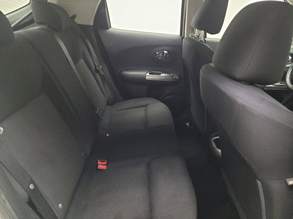 Used 2013 Nissan Juke S image 19