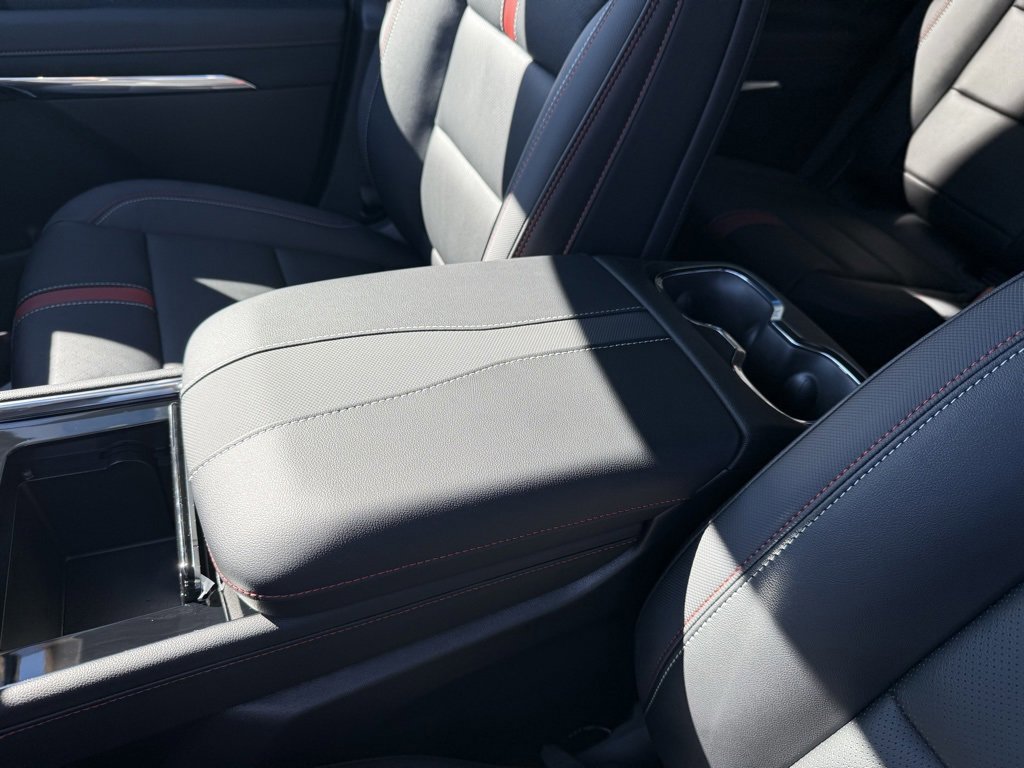 New 2026 Chevrolet Traverse RS w/ LPO, Floor Liner Package image 36