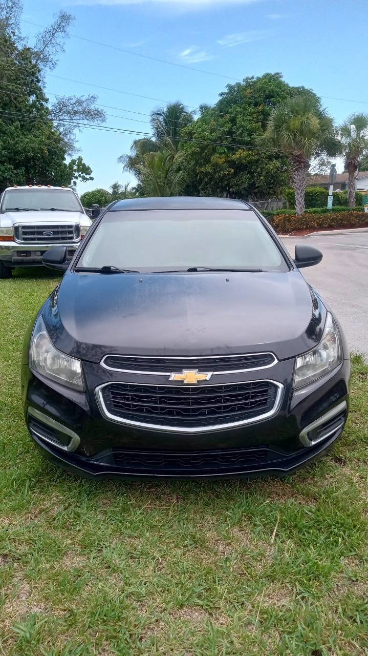 Used 2016 Chevrolet Cruze LS image 3