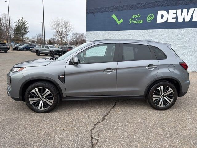 Used 2024 Mitsubishi Outlander Sport ES image 2