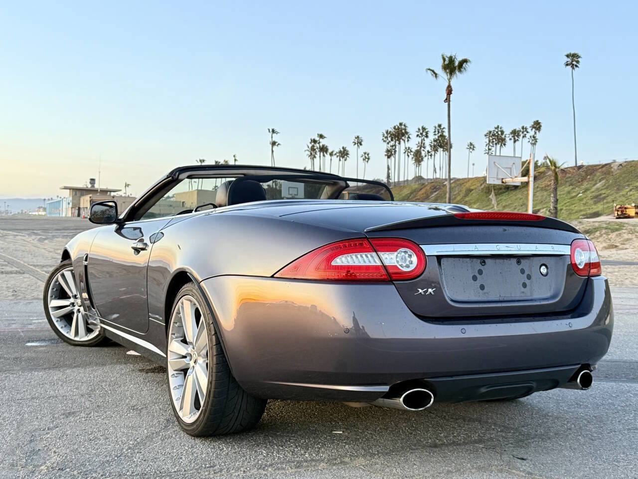 Used 2010 Jaguar XK Base 2dr Convertible image 4
