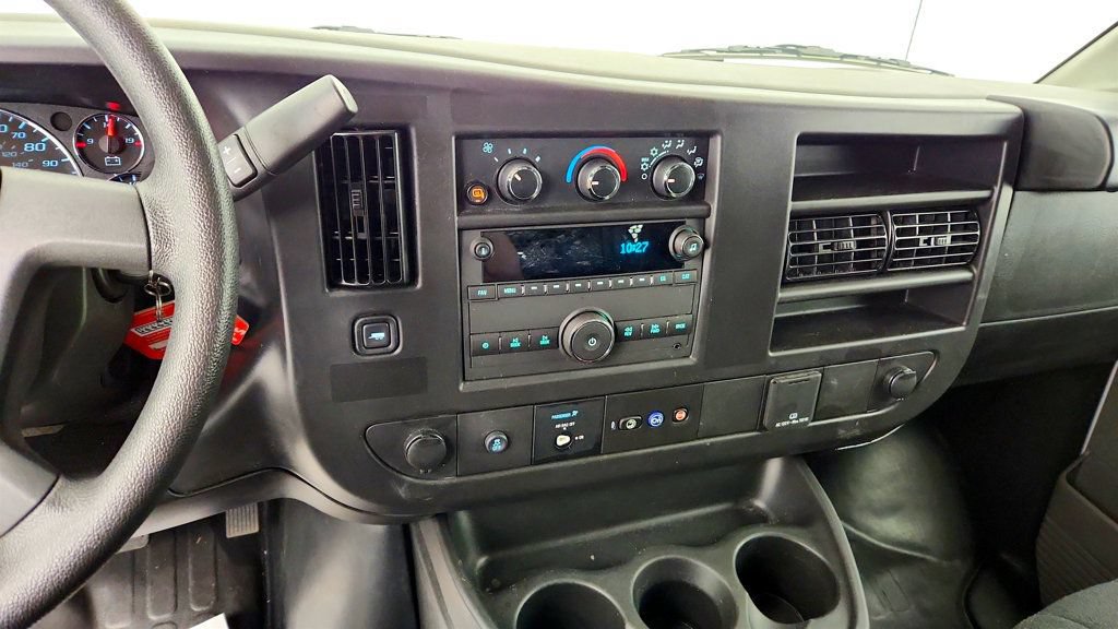 Used 2025 Chevrolet Express 2500 w/ Driver Convenience Package RWD image 15