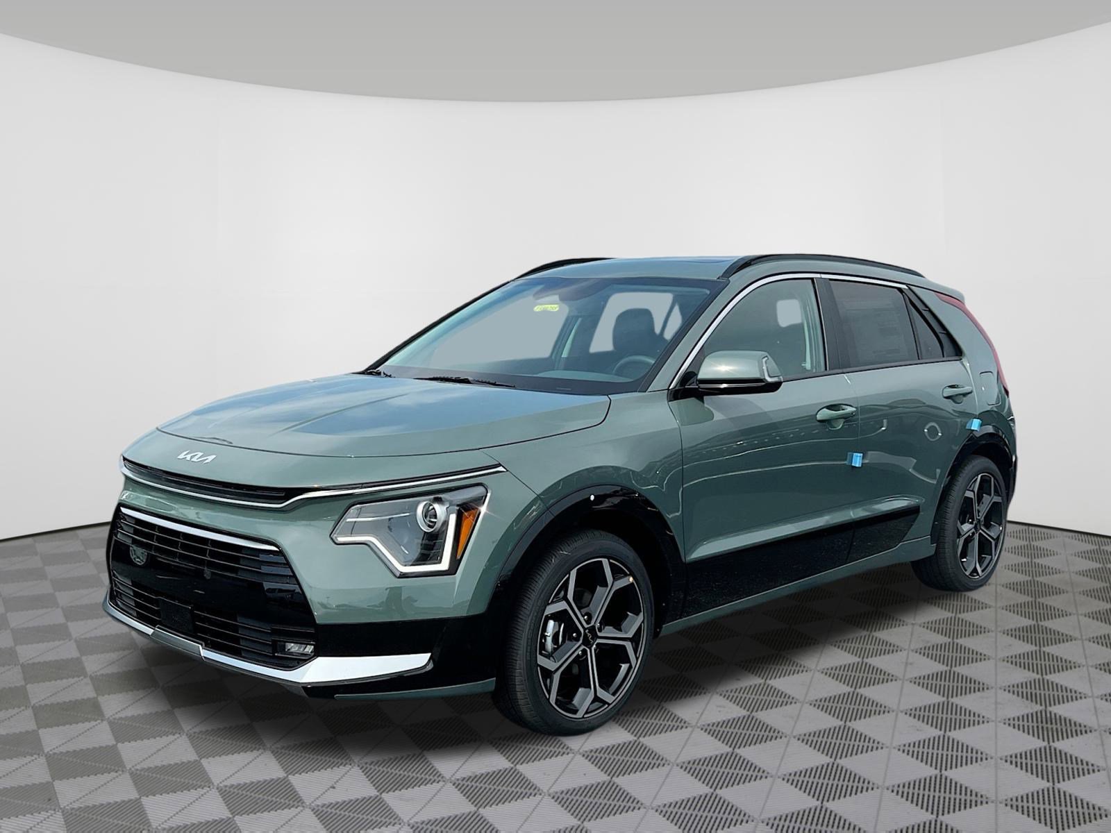 New 2025 Kia Niro EX Touring image 2