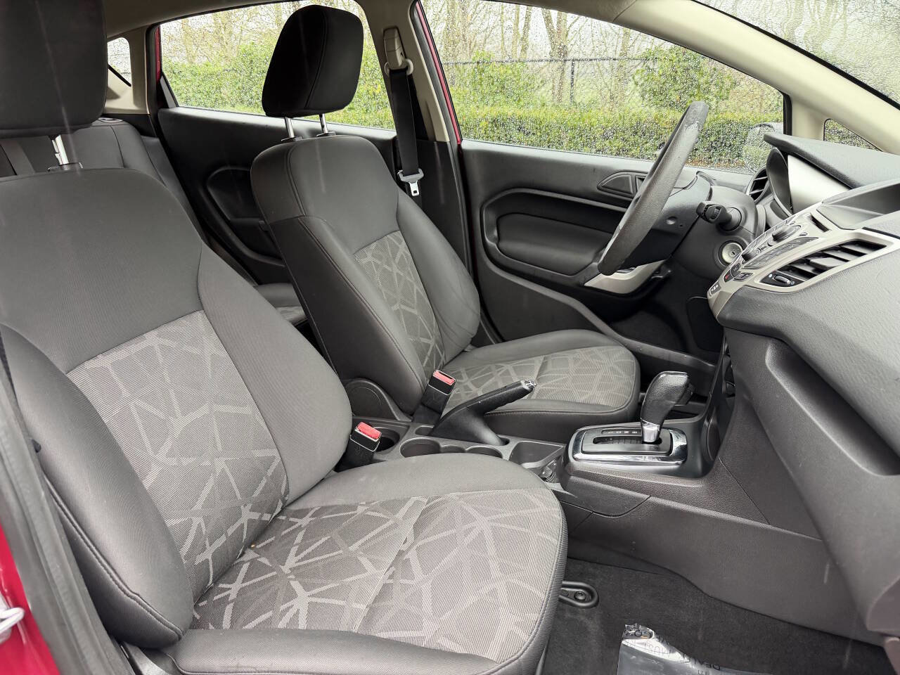 Used 2011 Ford Fiesta SE w/ 203A Rapid Spec Order Code image 16