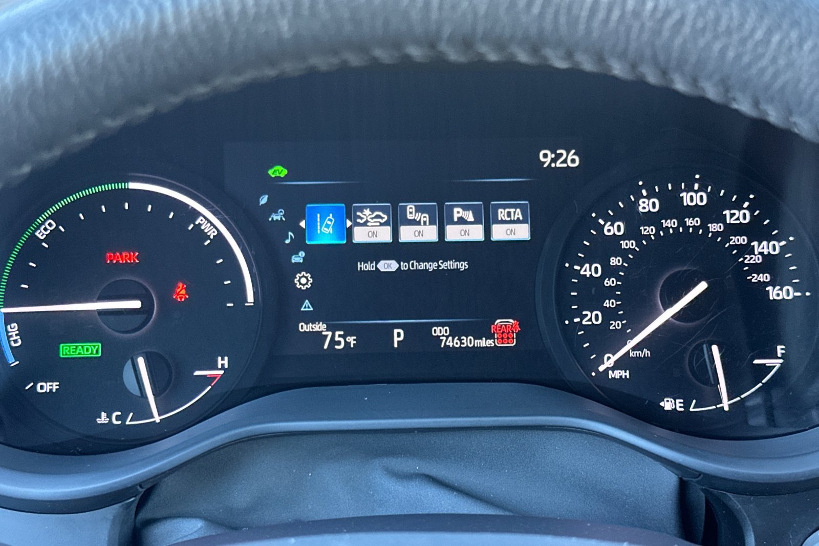 Certified 2025 Toyota Sienna XLE FWD image 29
