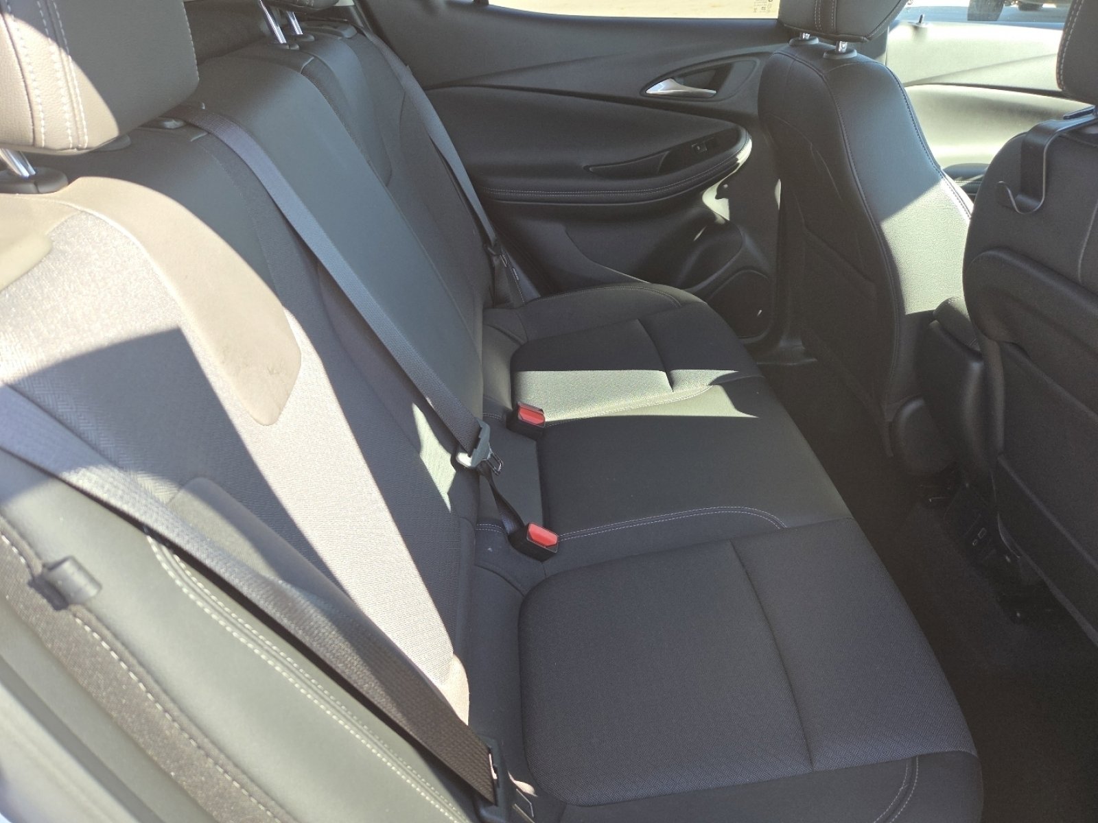 Used 2023 Buick Encore GX Preferred w/ Cold Weather Comfort Package image 21