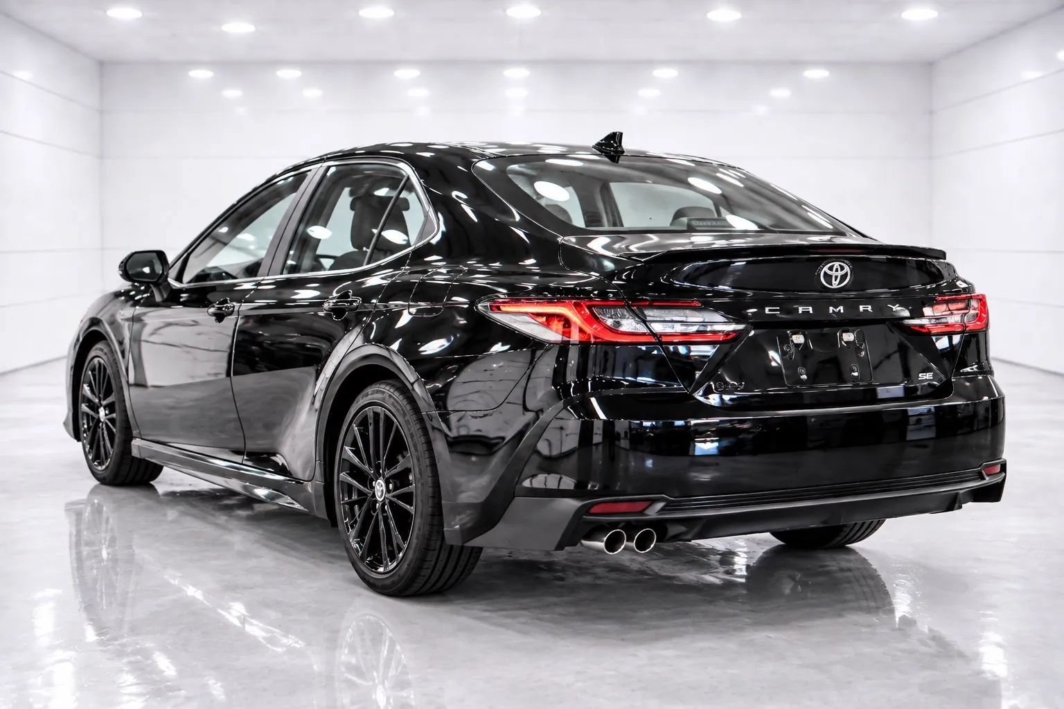 Used 2026 Toyota Camry SE FWD image 3