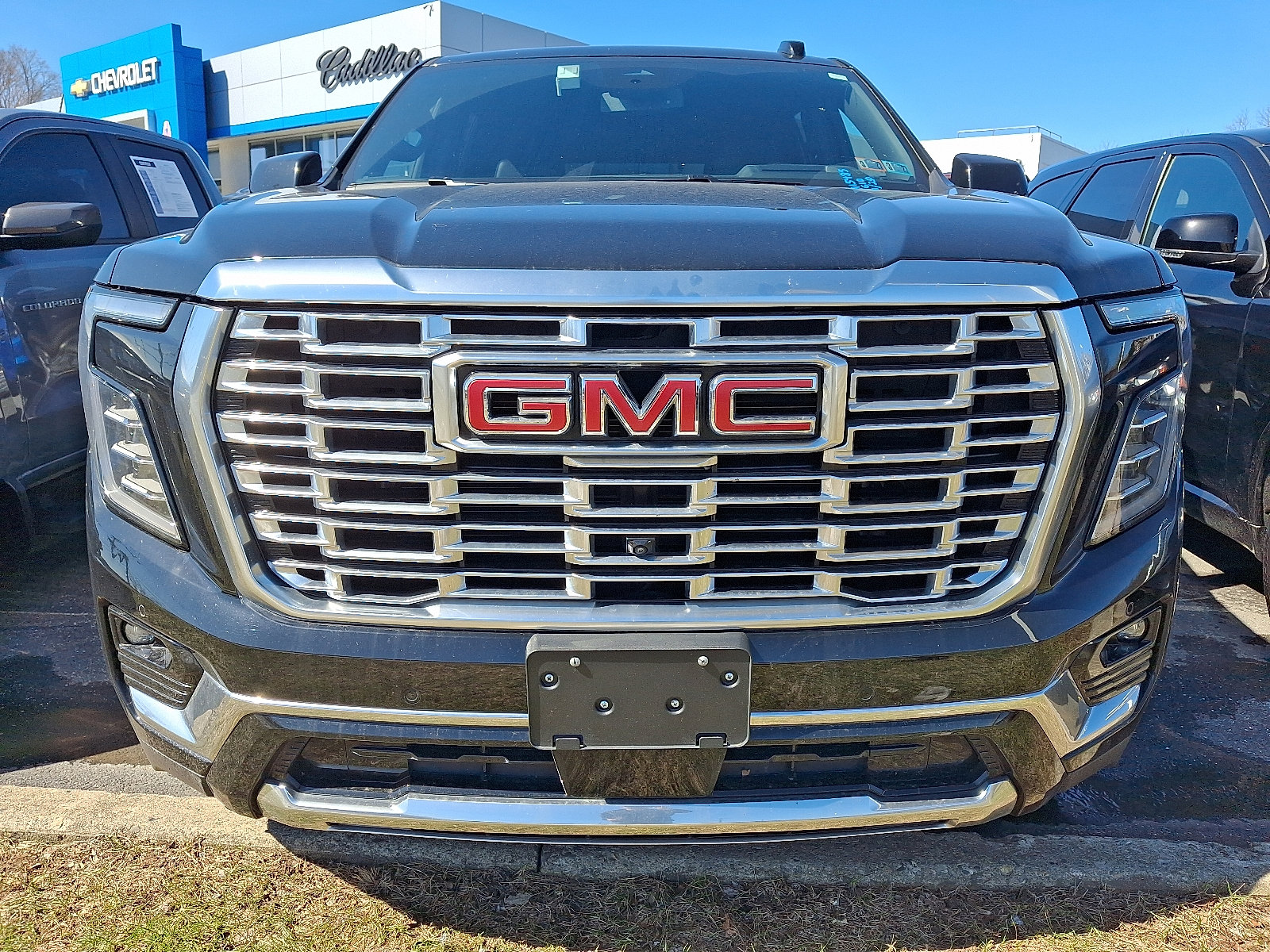 Certified 2025 GMC Yukon Denali image 2