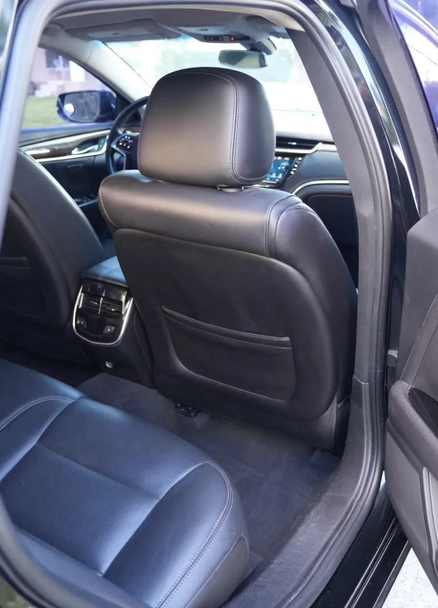 Used 2016 Cadillac XTS Luxury FWD image 11
