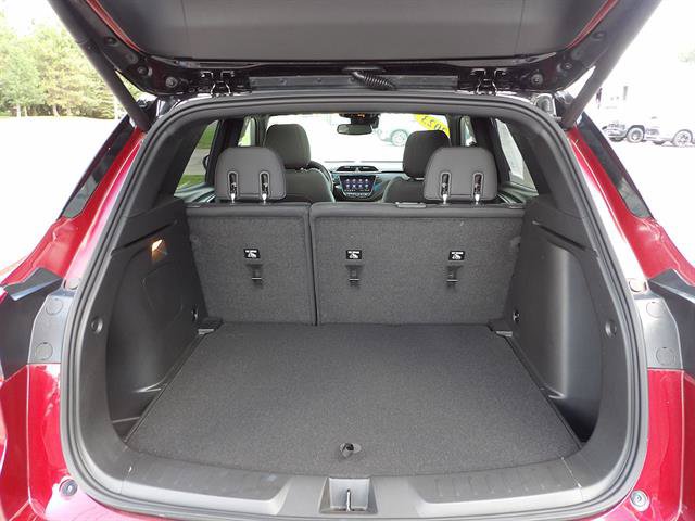 Certified 2023 Chevrolet TrailBlazer RS w/ Sun and Liftgate Package FWD image 34