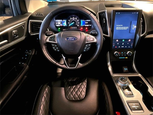 Used 2024 Ford Edge Titanium image 5