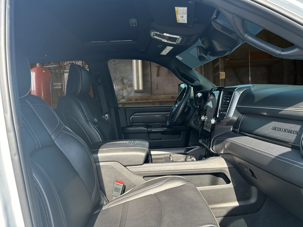 Used 2023 RAM 2500 Limited AWD/4WD image 19