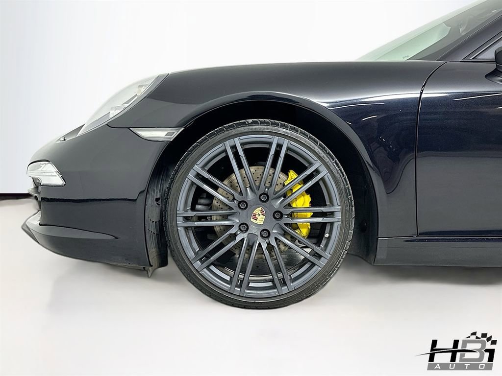 Used 2016 Porsche 911 Carrera Black Edition RWD image 18
