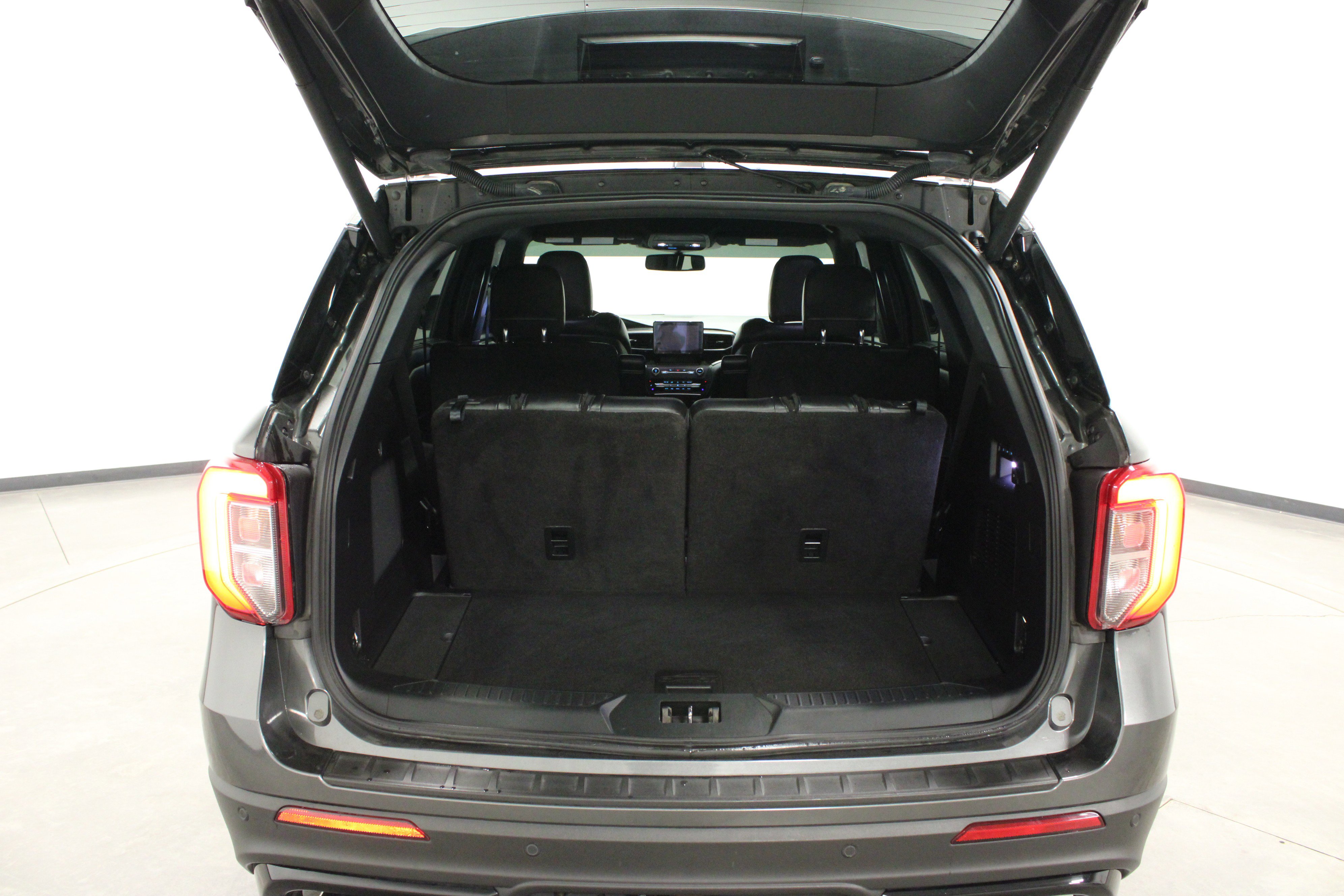 Used 2020 Ford Explorer ST AWD/4WD image 13