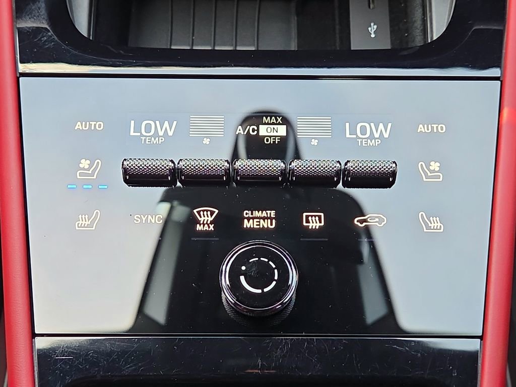 Certified 2024 Porsche Cayenne Turbo GT AWD/4WD image 13