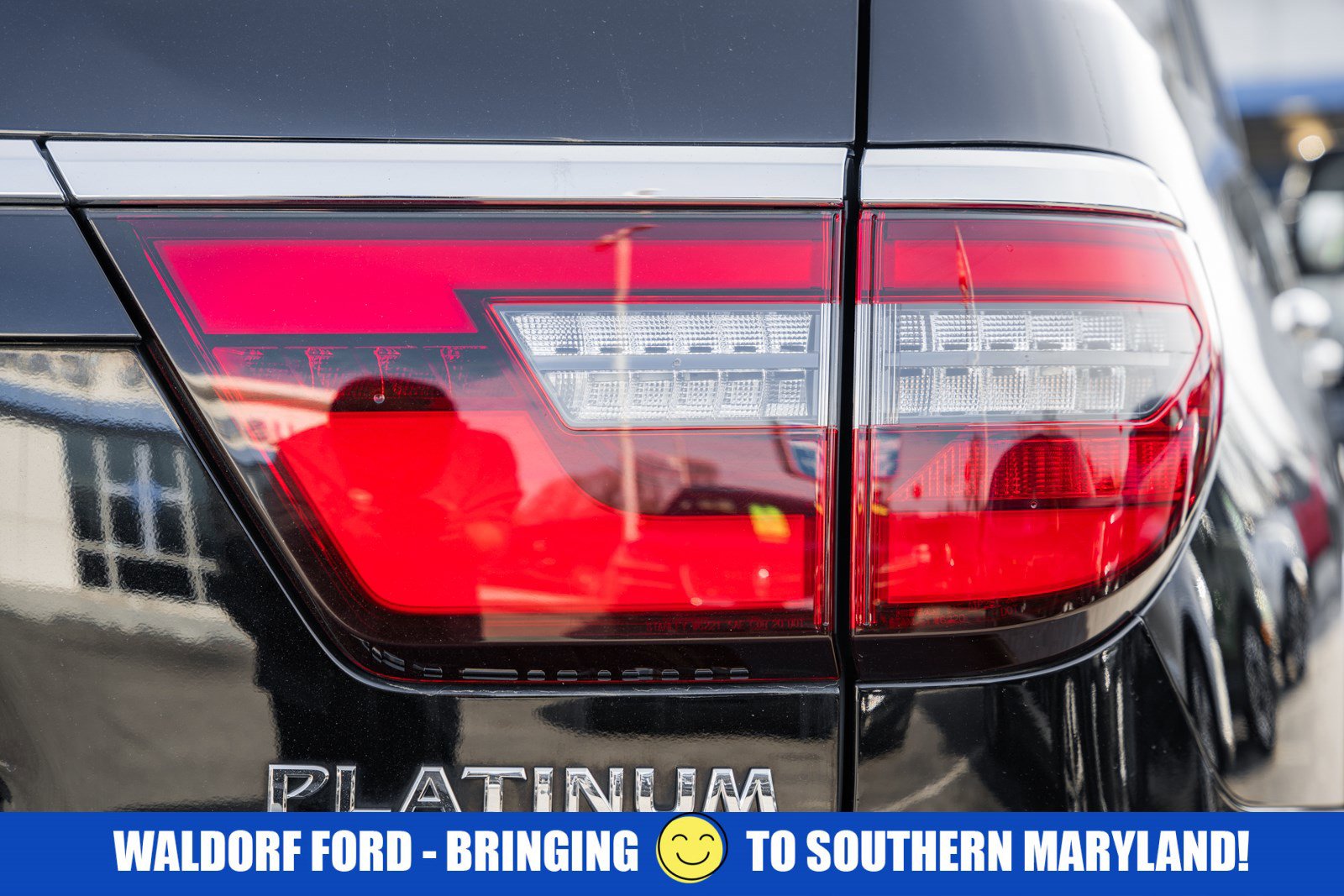 Used 2021 Nissan Armada Platinum w/ Captain's Chairs Package image 7