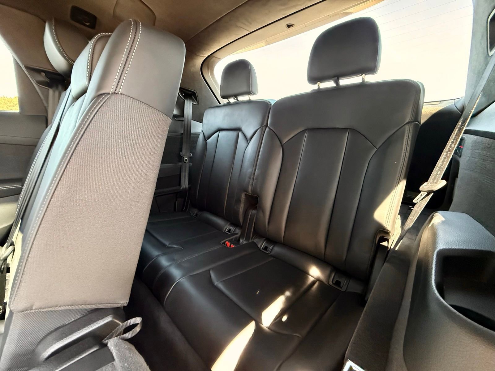 Used 2023 Audi SQ7 Prestige w/ Prestige Package image 22