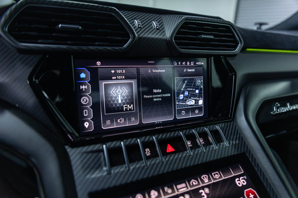 Used 2023 Lamborghini Urus Performante AWD/4WD image 44