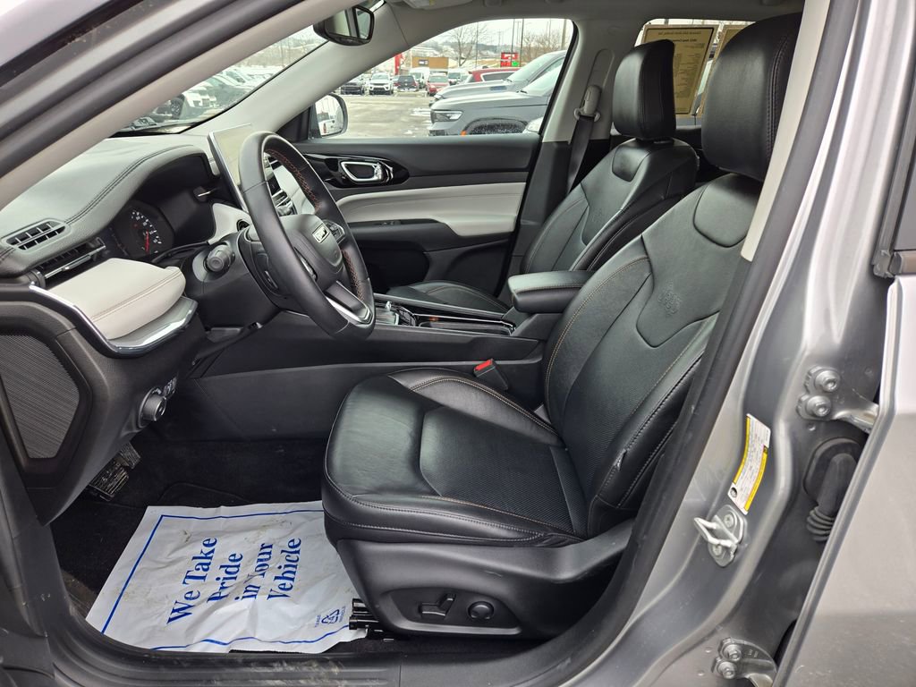 Used 2022 Jeep Compass Limited image 15