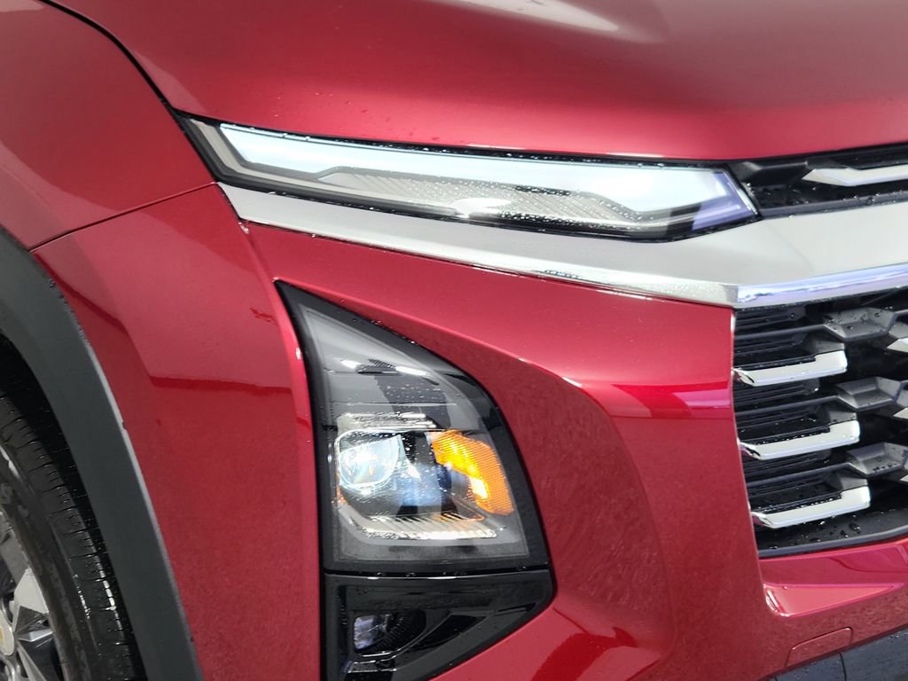 New 2026 Chevrolet Equinox LT w/ Safety and Technology Package FWD image 10